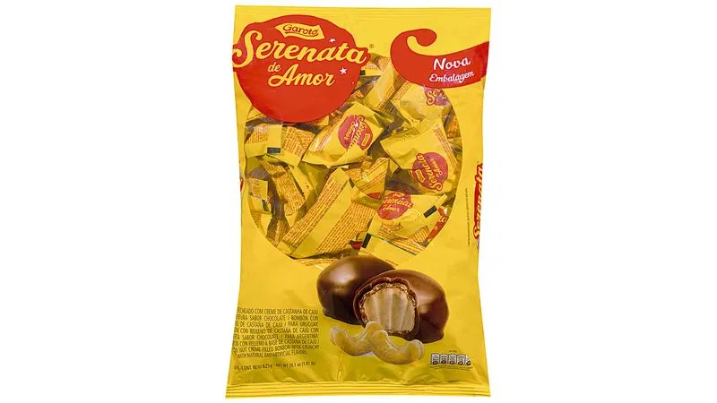 BOMBONS SERENATA DE AMOR GAROTO 825 g